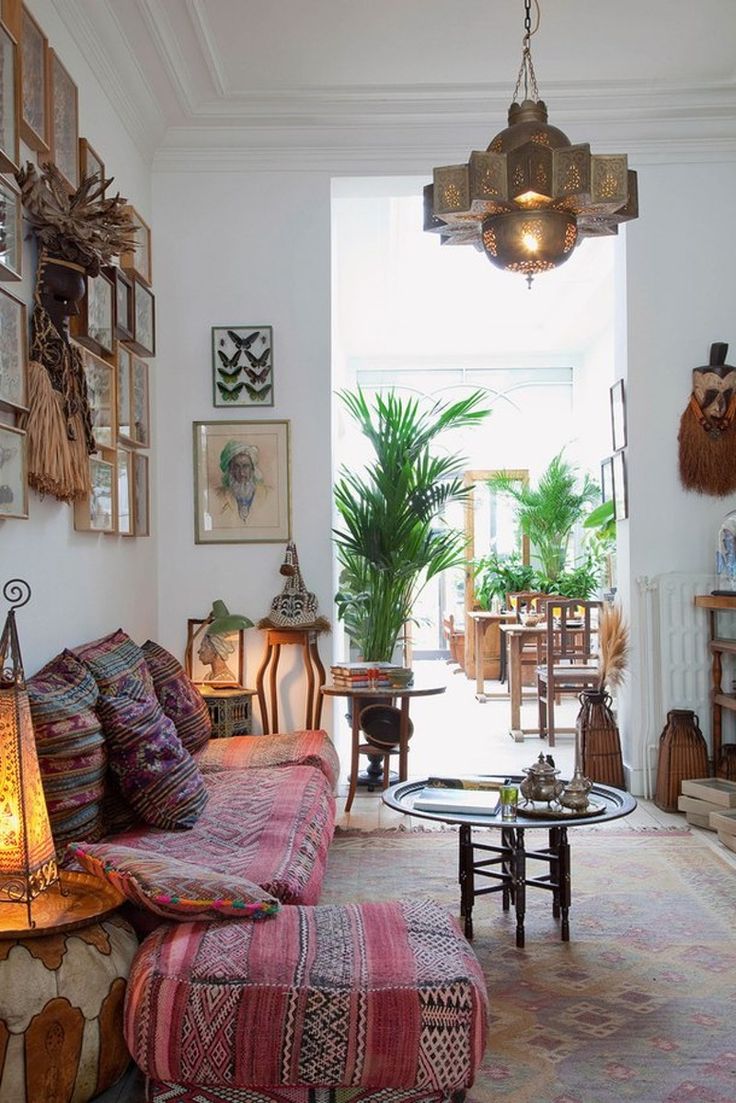 How To Decorate A Bohemian Living Room In 5 Easy Steps