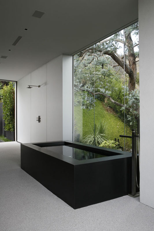 Bathrom with a View-mountain