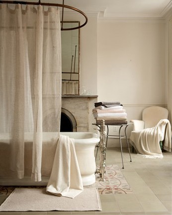 bathroom design-shower curtains