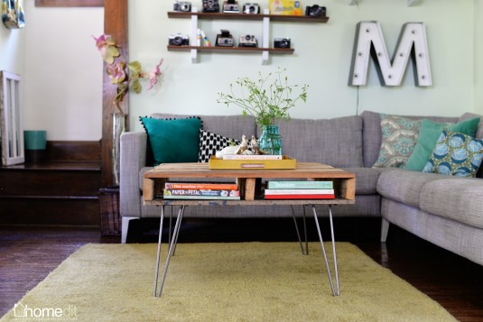 hairpin leg pallet table DIY