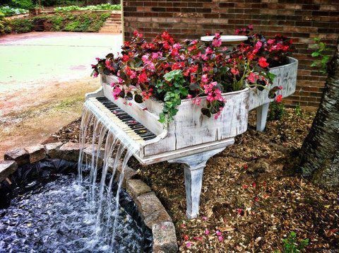 piano planter