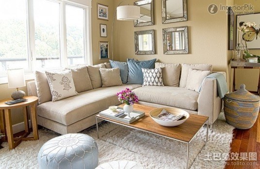 living room-cream sofa
