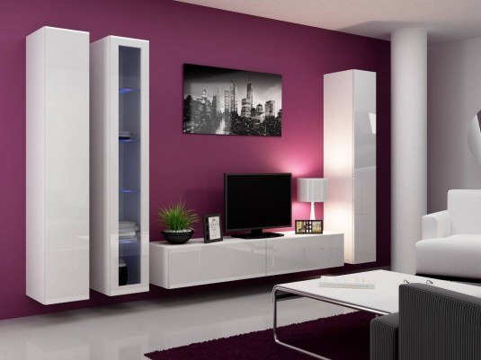 living room-purple walls