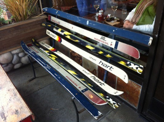 bench-ski