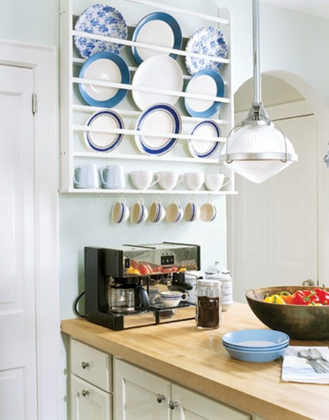 kitchen-dish display