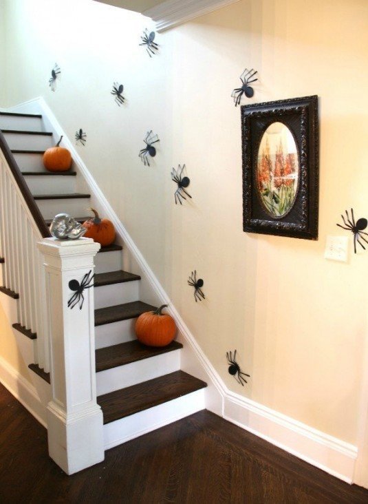 halloween stair decor 9