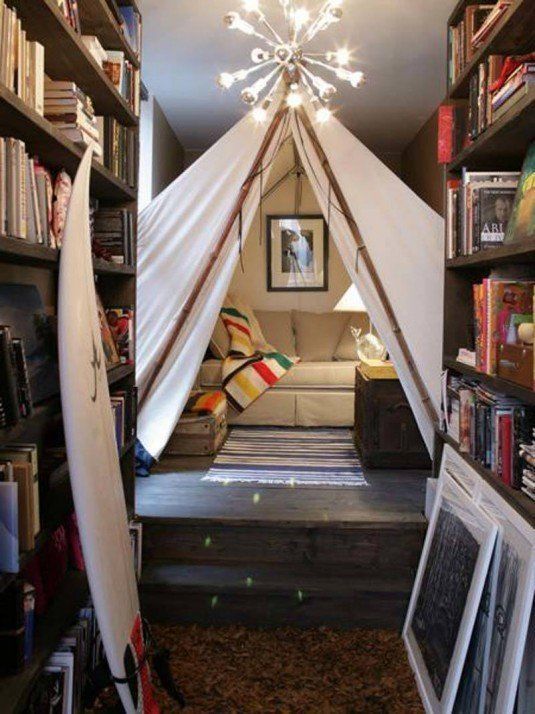 Decorating-Ideas-Playrooms-With-Play-Tents-15