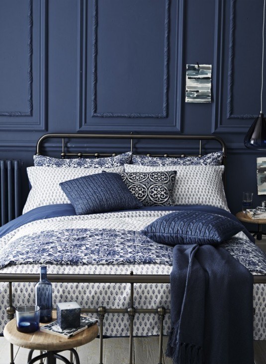 Navy-blue-bedroom-design