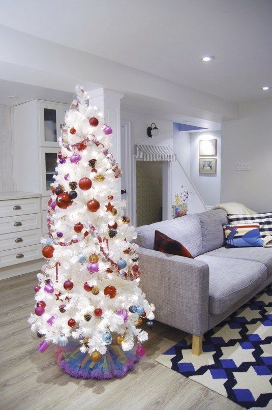 white-christmas-tree-colourful-5a