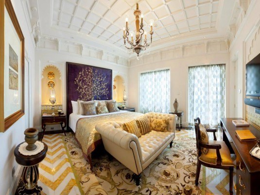 Taj Rajput Suite bedroom chandelier pattern white