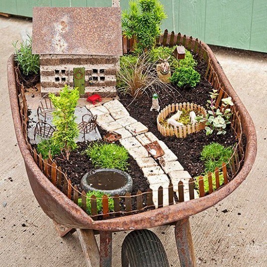 Adorable DIY Mini Gardens That Will Catch Your Eye