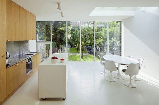 34a59__Contemporary-mobile-kitchen-island-in-all-white