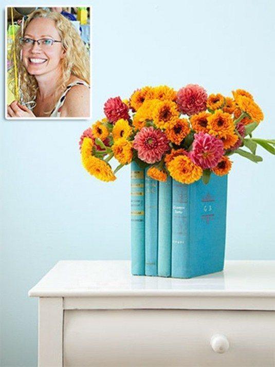 Old-books-turned-into-a-cool-vase