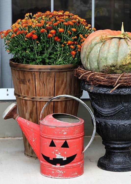 Repurposed-Watering-Can-Halloween-Pumpkin-9751