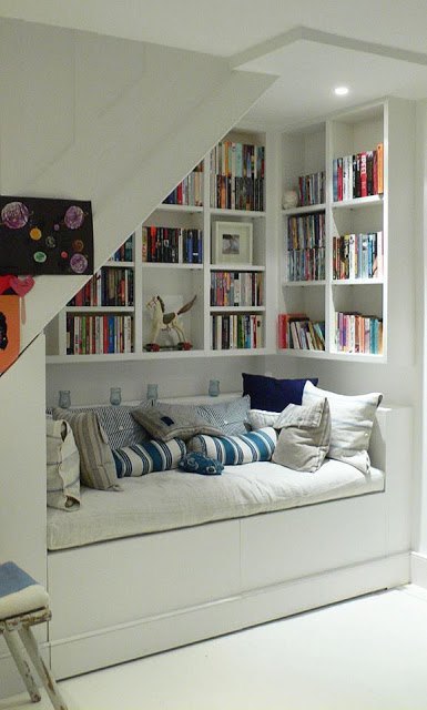 bookshelf9