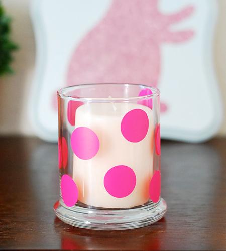 2013-03-13_owens_diy-spring-vase-vinyl-decoration-2