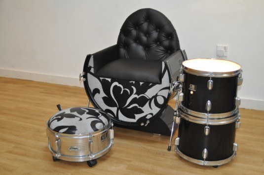 Drums-repurposed-as-a-chair-and-ottoman-
