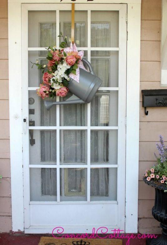 repurposed-watering-can-to-door-hanger-crafts-how-to-repurposing-upcycling