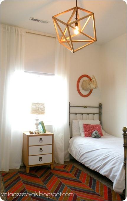 diy-decorative-lamps-embellishing-monimalist-bedroom-that-have-classic-bed-frame-made-from-metal-materials-also-decorated-with-artistic-carpet-and-small-sideboard-with-drawers-107