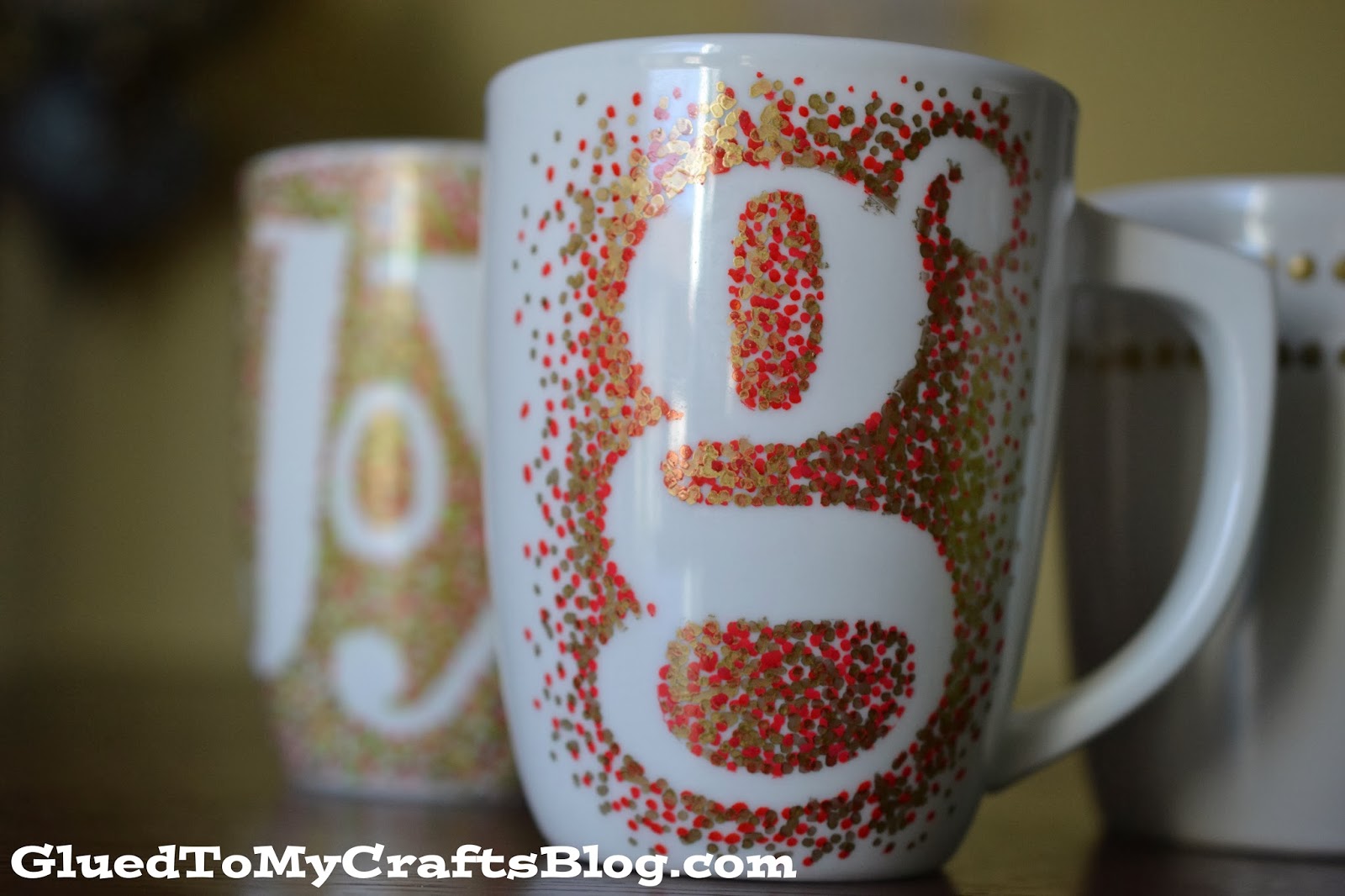 Awesome DIY Personalized Mugs That Are Easy To Make