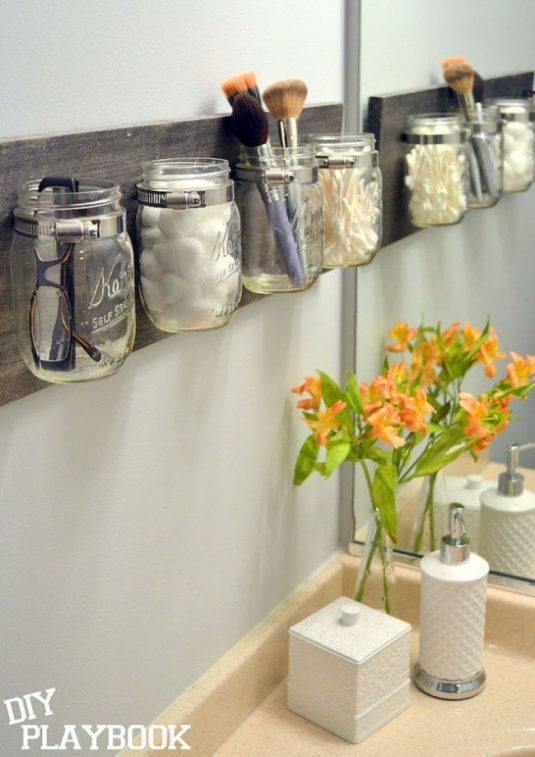 Bathroom-Organization-Ideas-via-a-Blissful-Nest-DIY-Mason-Jar-Organization-by-DIY-Playbook-e1456541666865