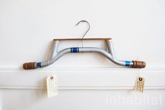 Oliver-Staiano-Recycled-Bike-Parts-CycleHanger