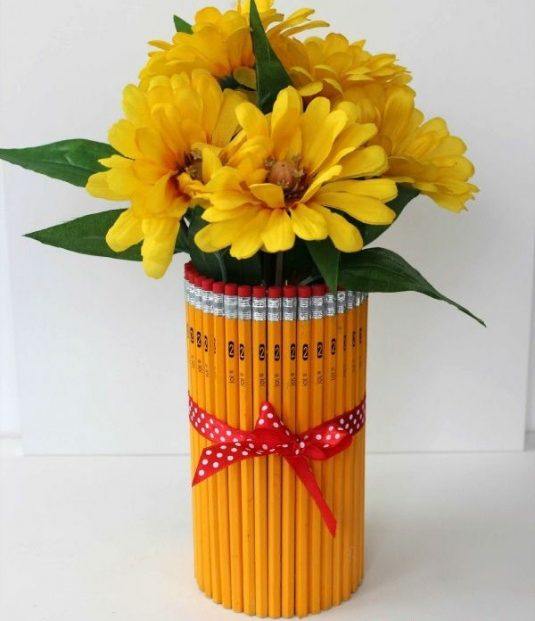 diy-ideas-cardmaking-ideas-flower-vase-pencils-lanyard