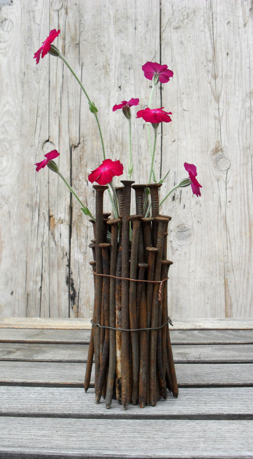 diy-industrial-chic-vase-from-turquoisetepidteadrop-com_