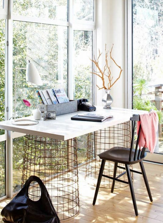 computer-desk-with-wire-basket-legs