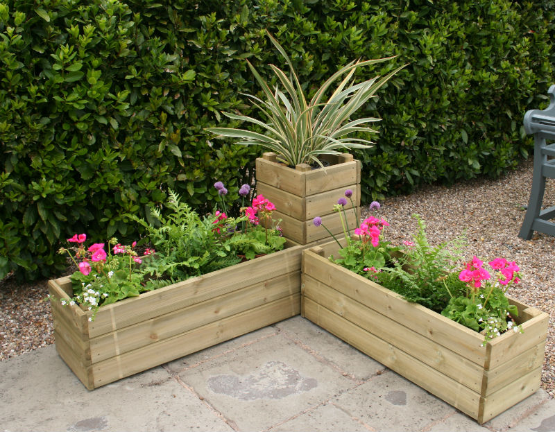 DIY Corner Planters Perfect For Small Gardens