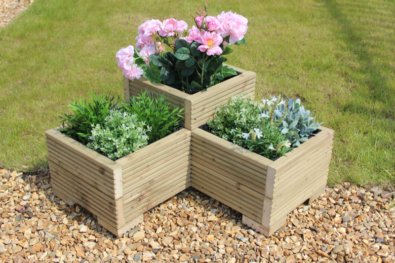 DIY Corner Planters Perfect For Small Gardens