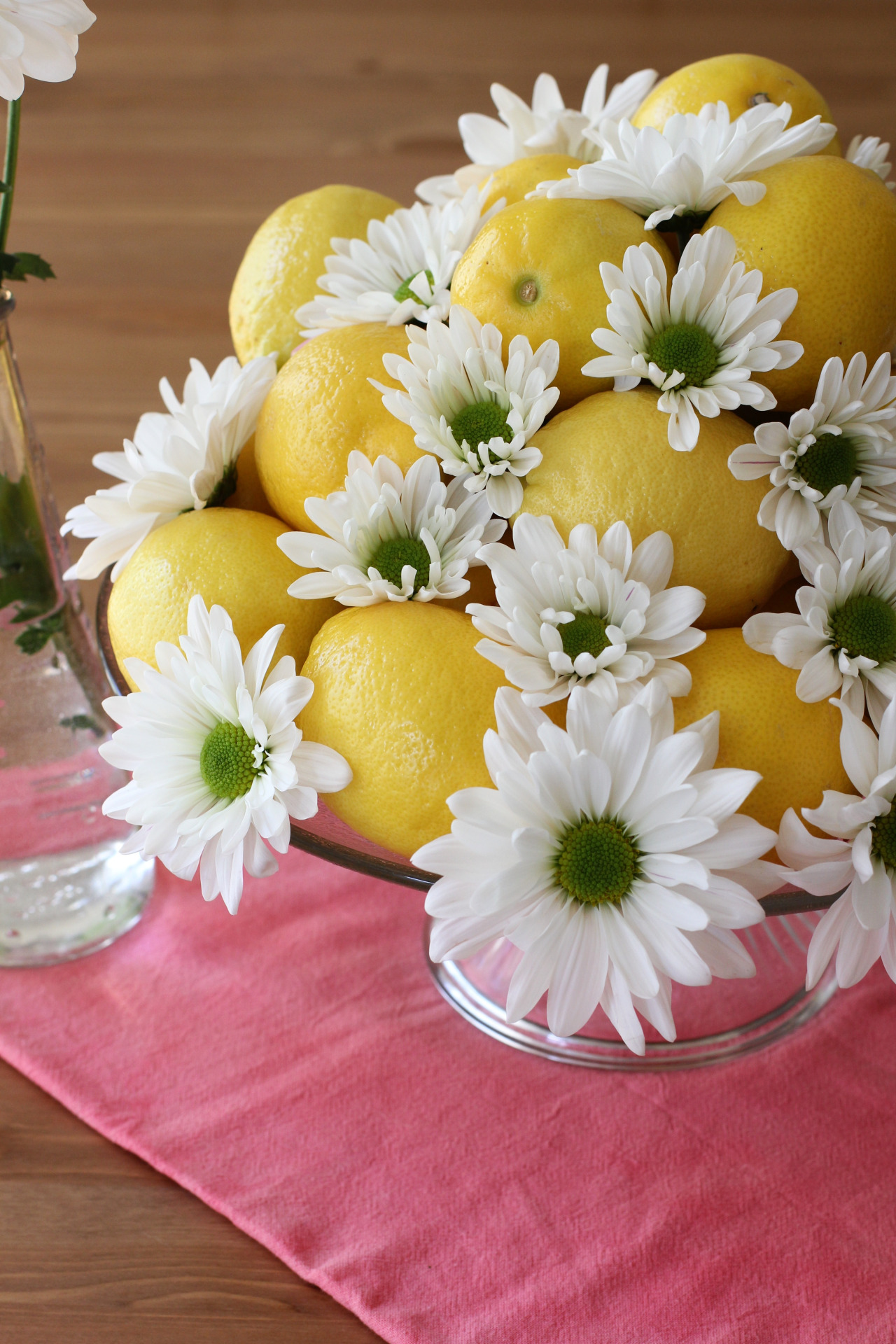 When Life Gives You Lemons, Make A DIY Lemon Centerpiece