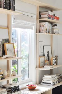 Clever Bookcase Tips To Show Off Your Collection The Right Way