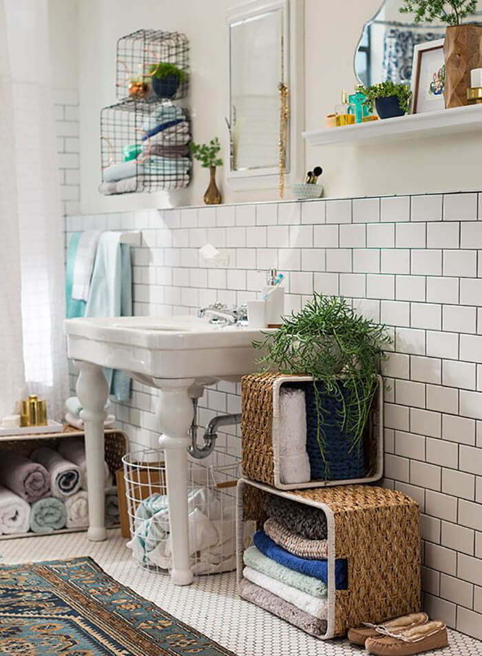 boho and minimalist bathroom decor