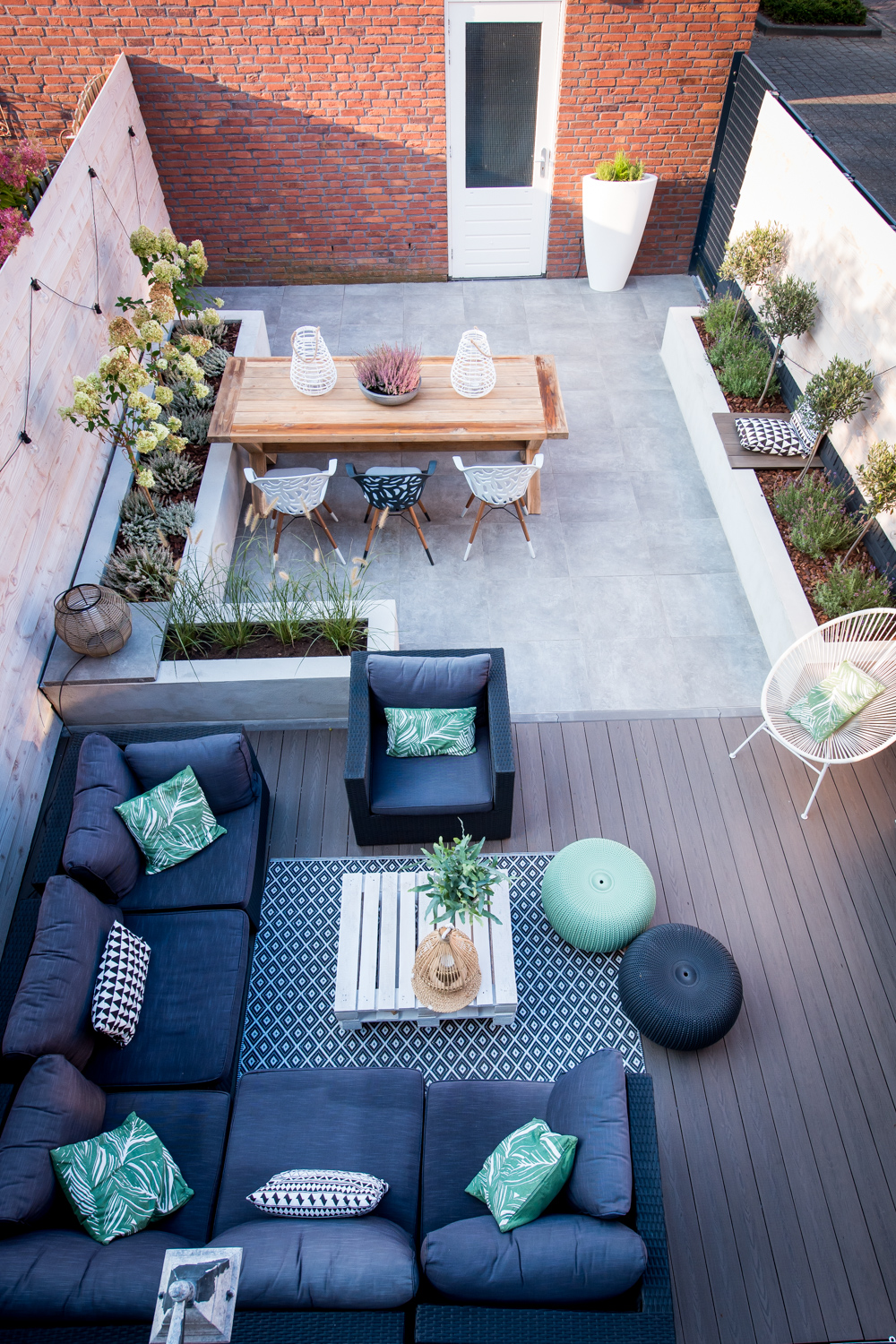 Outdoor Patio Furniture Sales : 15 Impressive Modern Deck Designs For ...