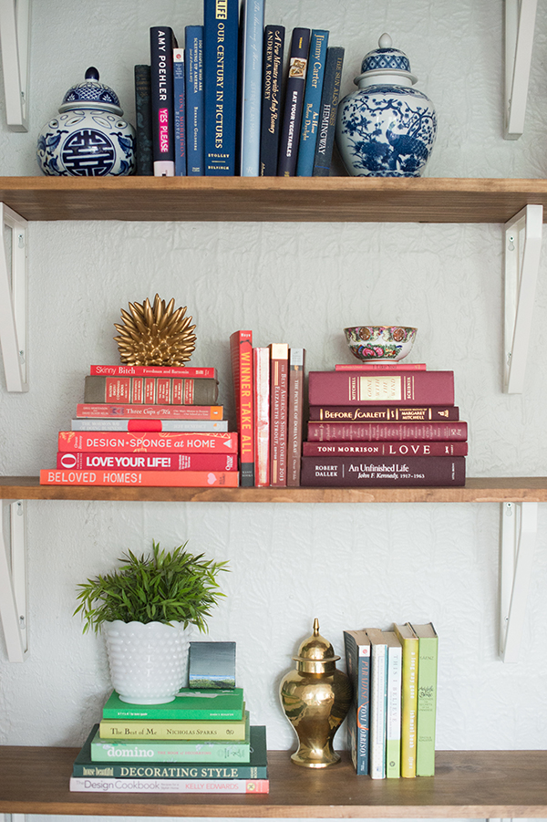 Book Styling Tips Fascinating Ways To Decorate With Books   Book Decor 13 