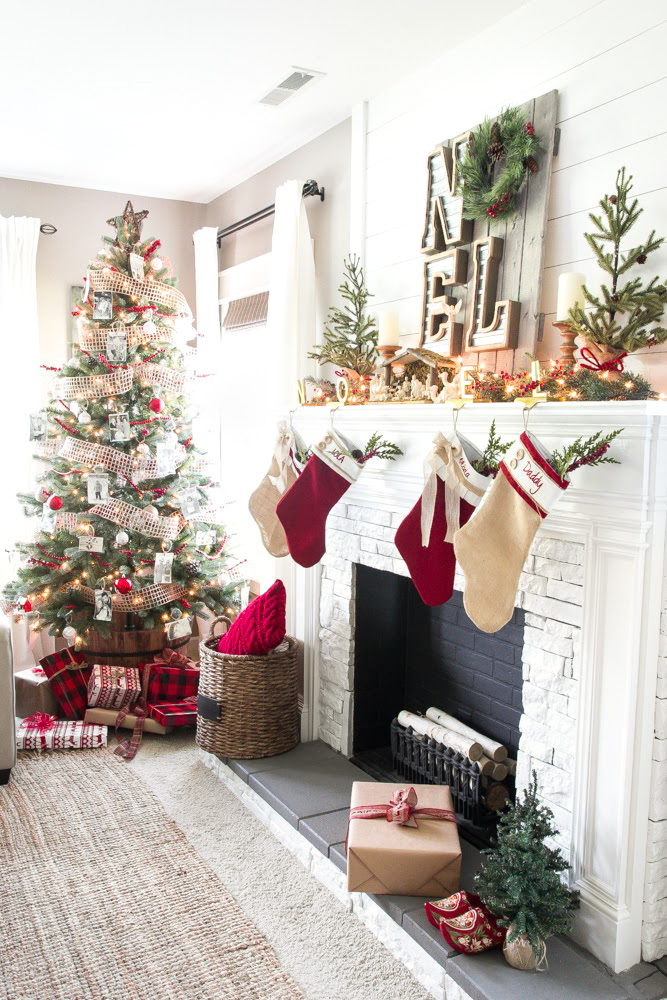 Living Room Christmas Decor Ideas And Tips For Bringing The Festive Atmosphere