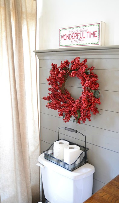 Stunning Christmas Bathroom Decor Ideas To Get In The Holiday Mood