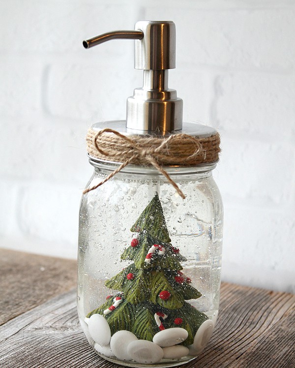 Stunning Christmas Bathroom Decor Ideas To Get In The Holiday Mood