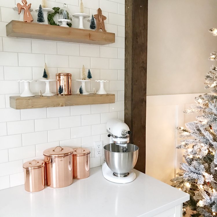 Magnificent Kitchen Open Shelving Styled With Christmas Vibes