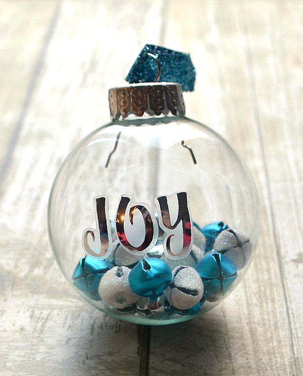 Easy Clear Ornaments Ideas That Don't Cost Much