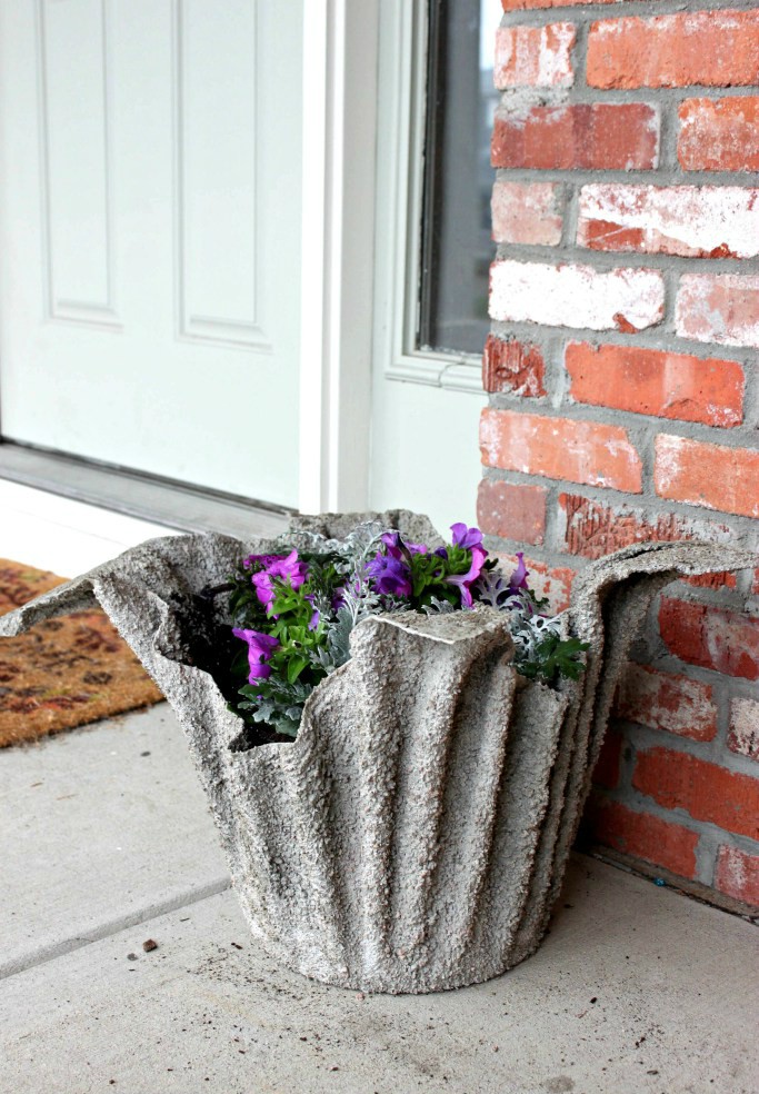 Awesome DIY Cement Projects To Enhance Your Outdoor Space