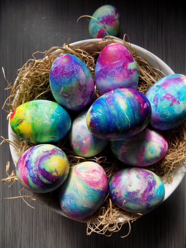 DIY Marble Easter Eggs With One Cheap Item That We All Have At Home