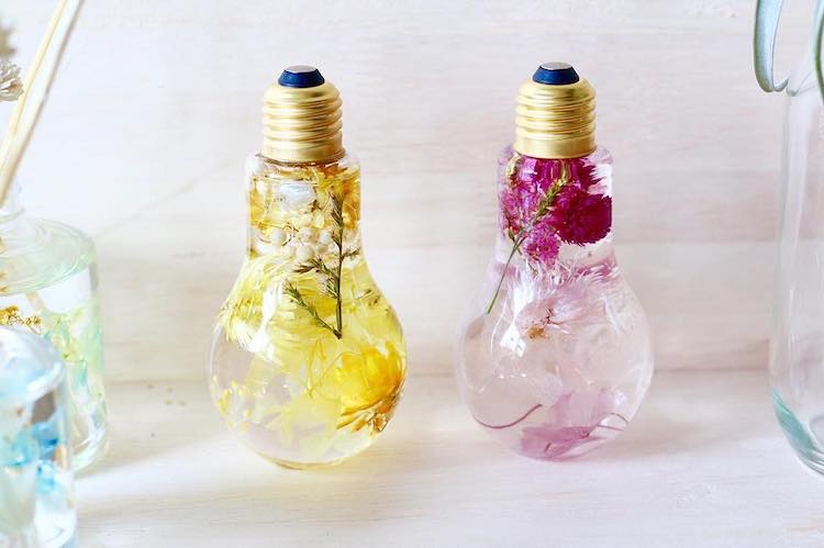 Brilliant Light Bulb DIY Ideas That Will Amaze You