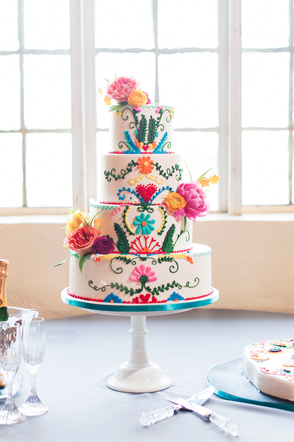 Mexican Wedding Cake Ideas That Are So Colorful