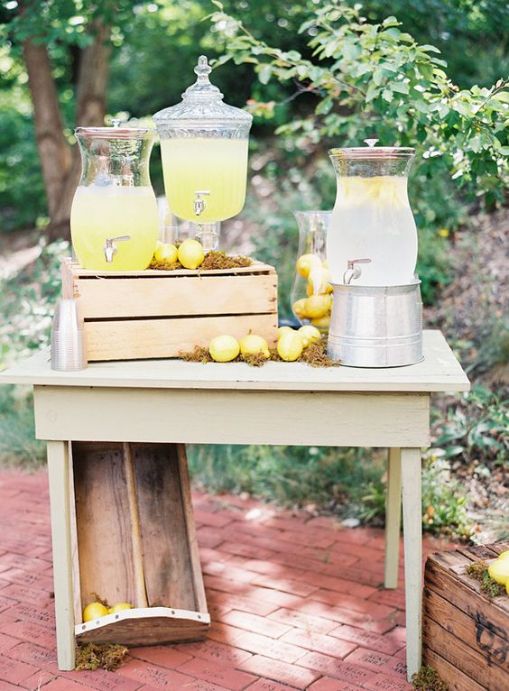 DIY Lemonade Stand Ideas That Look So Adorable