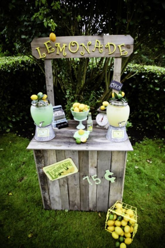 DIY Lemonade Stand Ideas That Look So Adorable