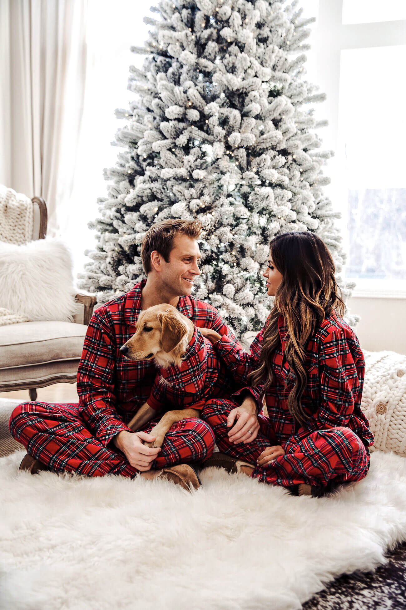 Ultimate Guide For Your Couple Christmas Photoshoot