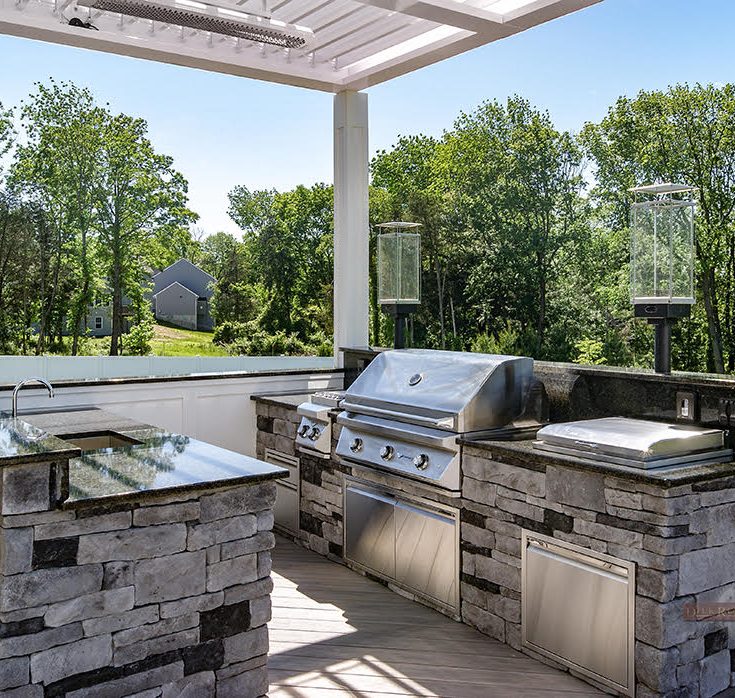 3 Best Tips for Setting Up the Perfect Outdoor Kitchen