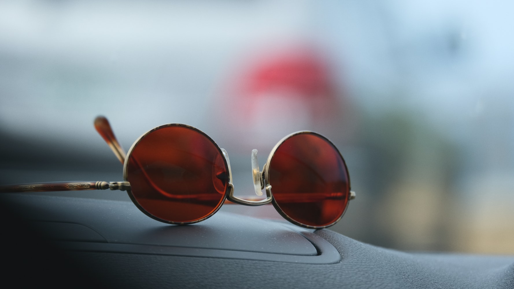 6 Different Ways to Upcycle and Reuse Your Sunglasses